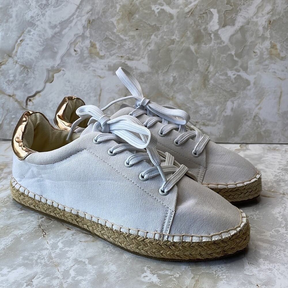 NWOB Asos heurache style canvas sneakers
